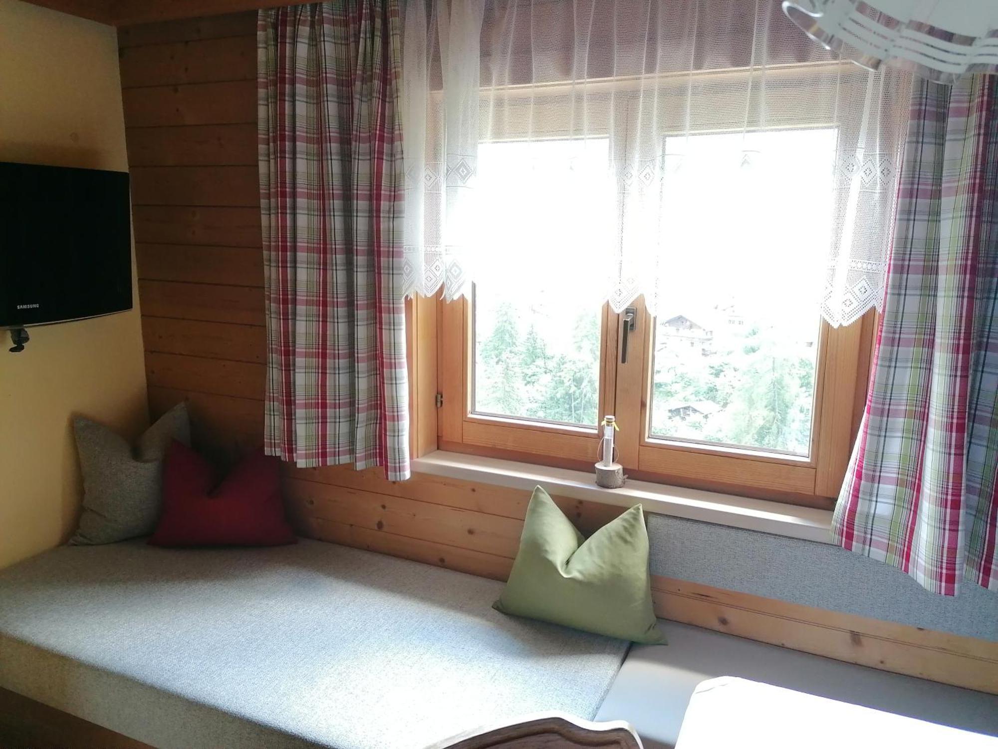 Zellerhof Apartment
