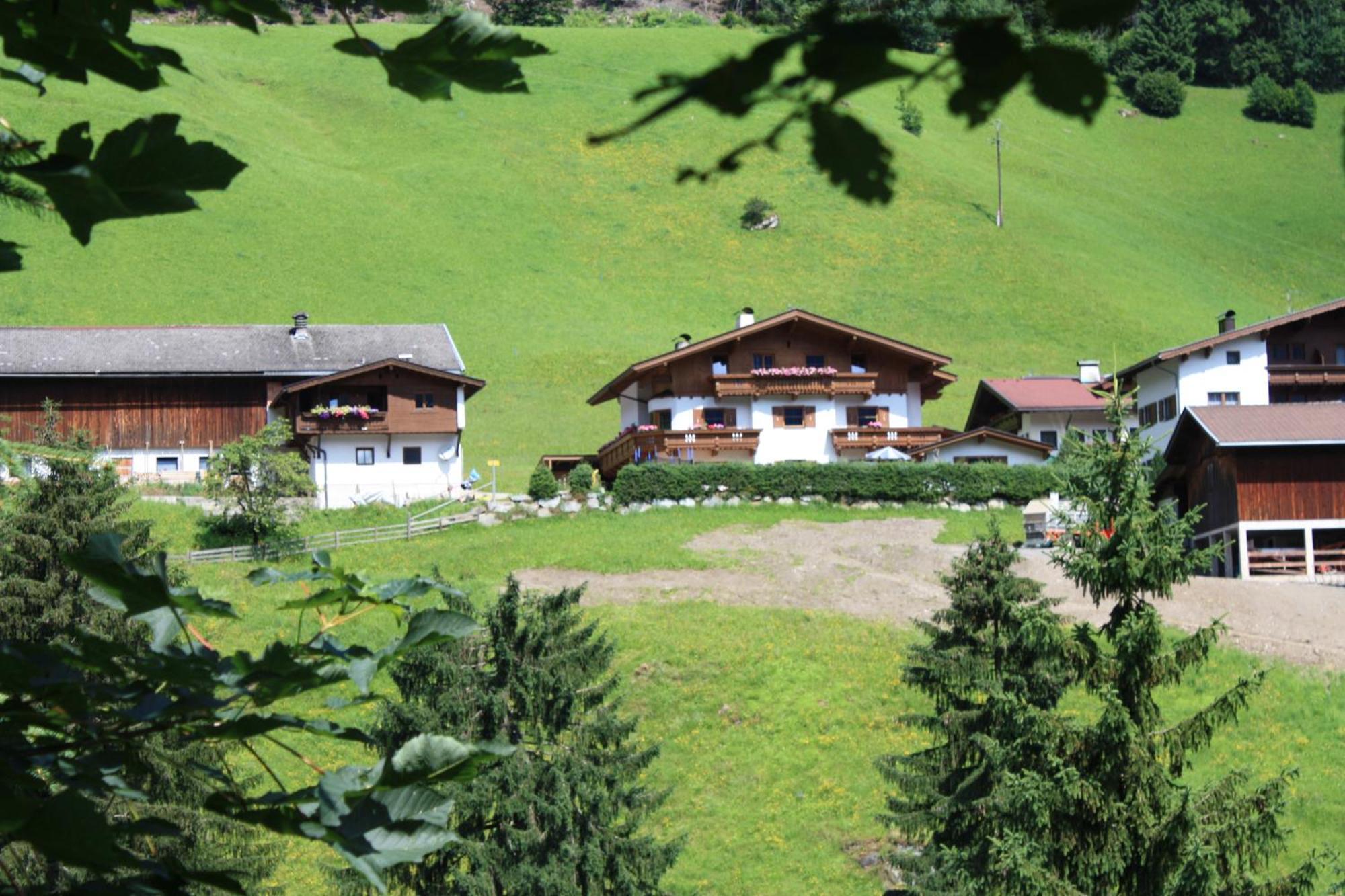 Zellerhof Apartment